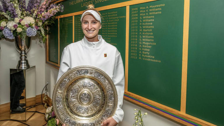 Nueva reina en Wimbledon. Marketa Vondrousova rompió con todos los pronósticos y consigue su primer Grand Slam